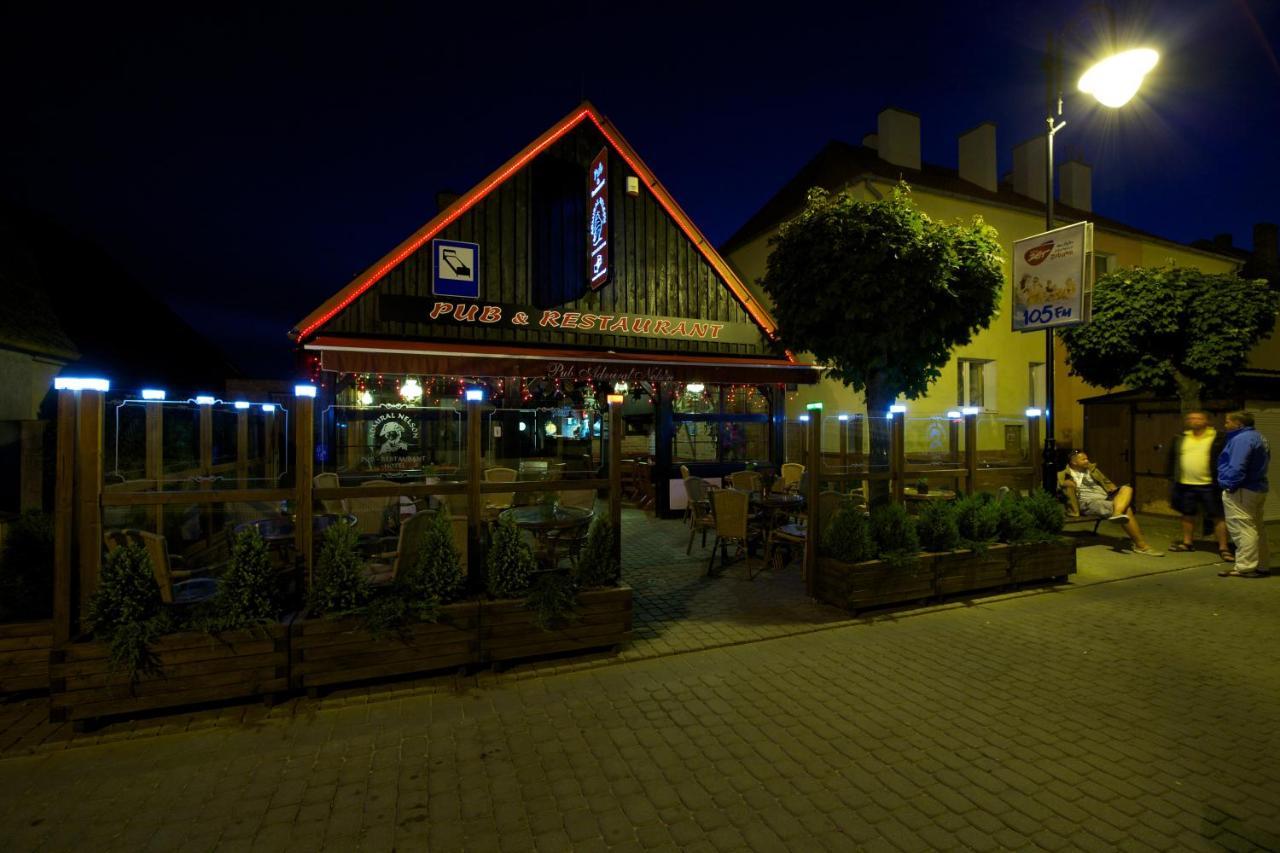 Villa & Restaurant Admiral Nelson Хель Экстерьер фото