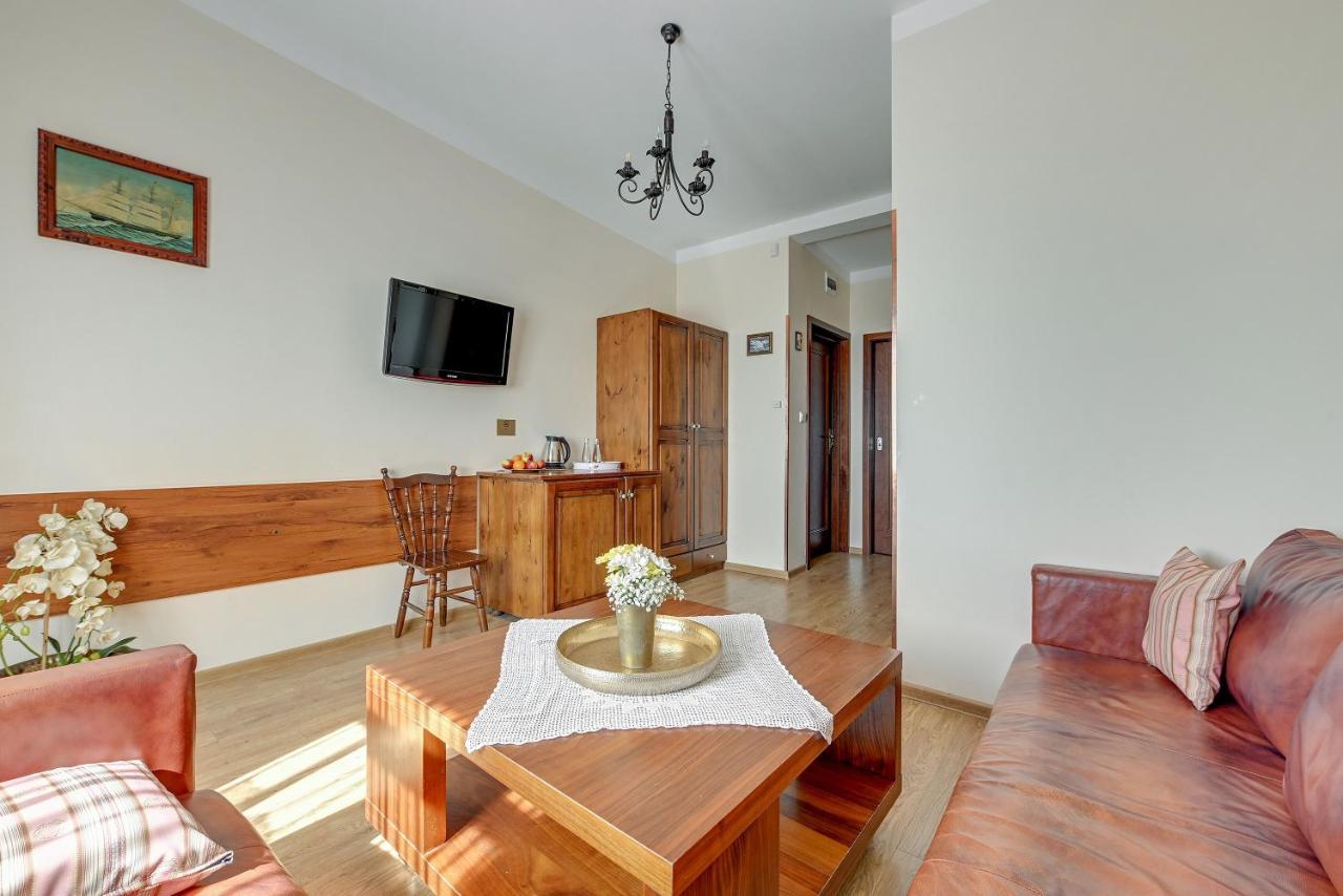 Villa & Restaurant Admiral Nelson Хель Экстерьер фото